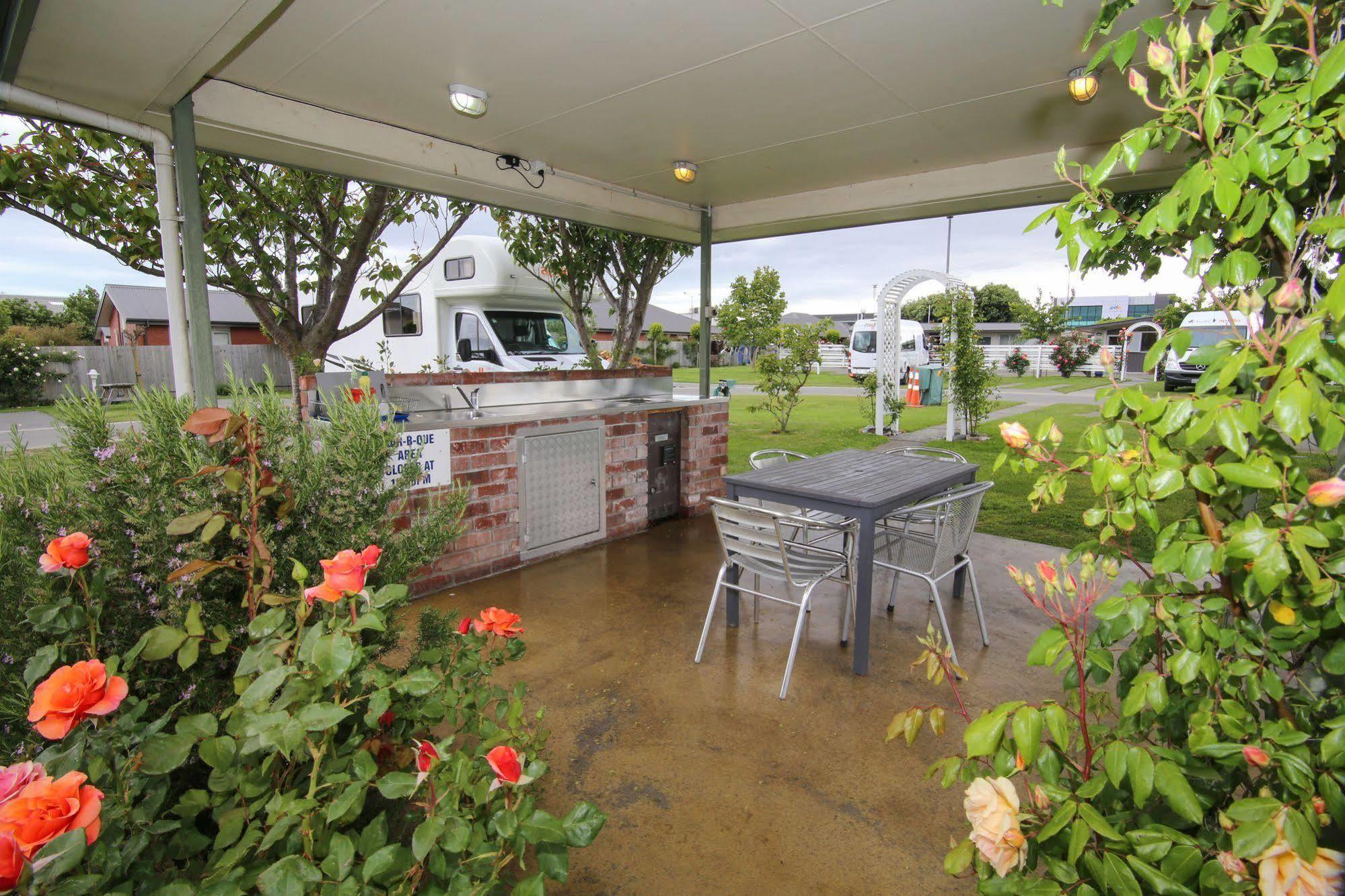 Amber Kiwi Holiday Park & Motels Κράισττσερτς Εξωτερικό φωτογραφία